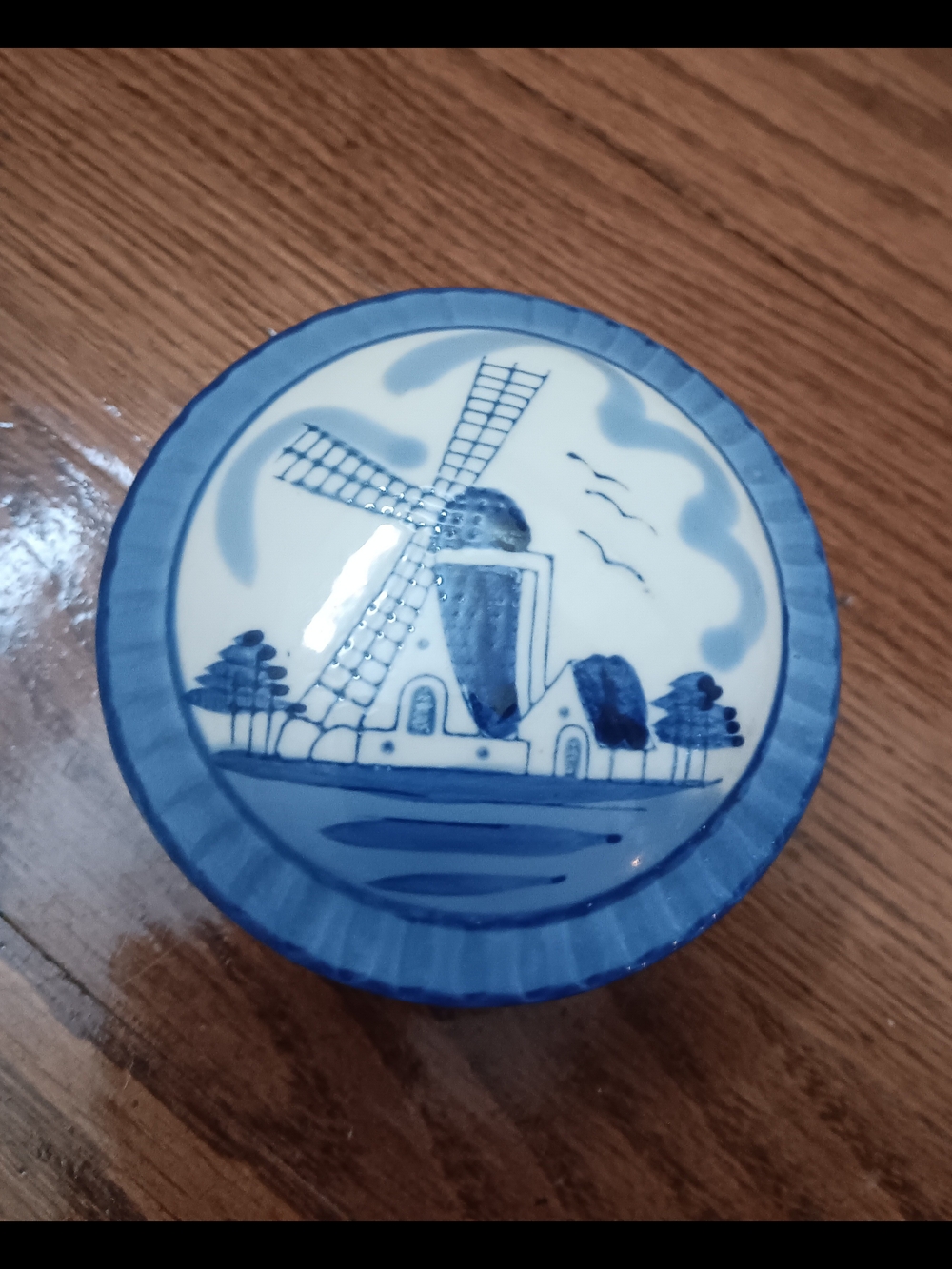 Vintage Delfts Blauw Hand-Painted Porcelain Lidded Trinket Box – Dutch Windmill